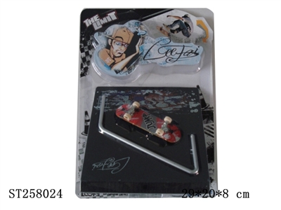SKATE-BOARD SET - ST258024