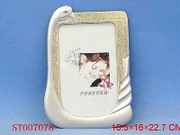 ST007078 - 7 PHOTOGRAPH FRAME