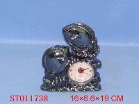ST011738 - MUSICAL CLOCK