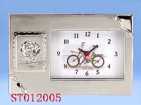 ST012005 - CLOCK