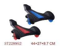 ST228952 - THREE-WHEEL SCOOTER