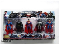 ST295067 - 5.5" BATMAN VS SUPERMAN FIGURE WITH COLORFUL LIGHT (5PCS/CARD)