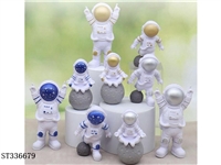 ST336679 - 3 astronaut models (3 OPP bags, 3 colors available, 3 OPP bags)