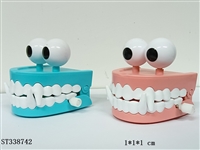 ST338742 - Candy toys, bare teeth